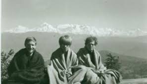 πηγή : https://ranchsauce.wordpress.com/2013/11/08/yourbuddhismorminebuddhistidentityinthe21stcentury/